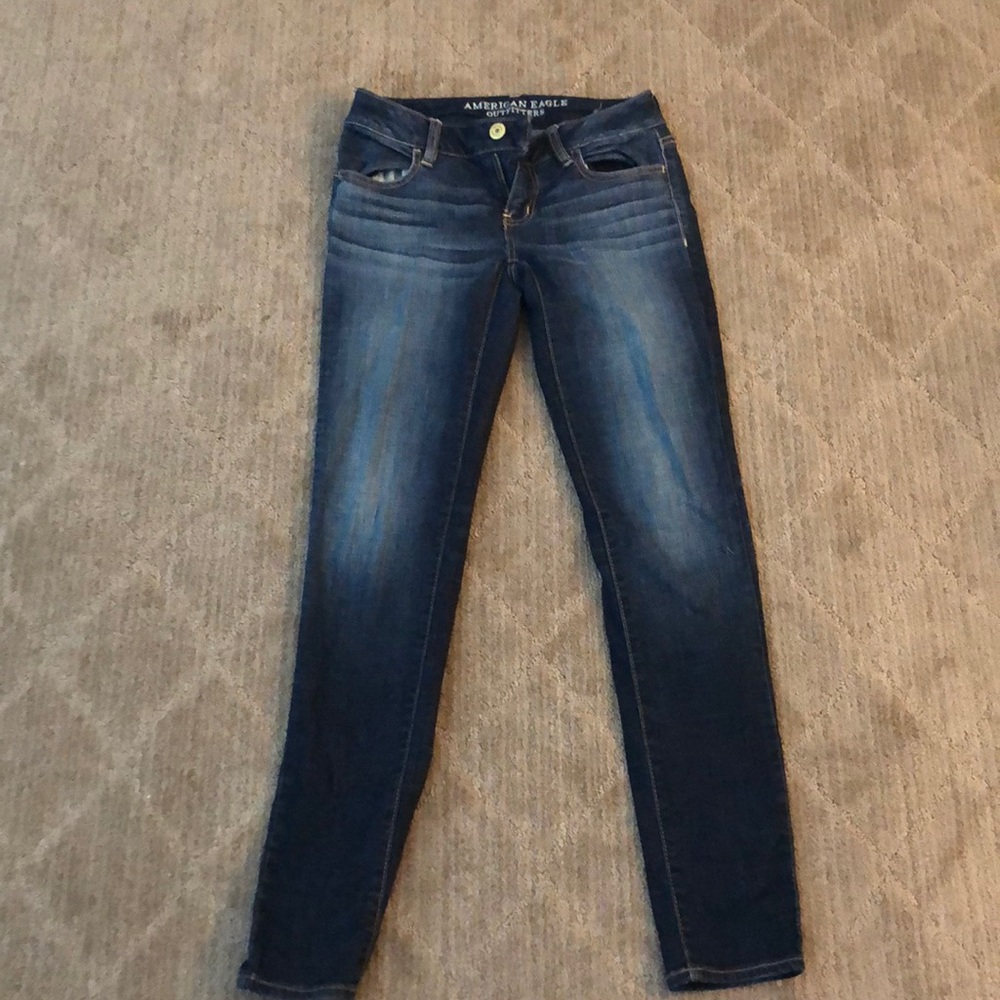 American Eagle dark wash skinny jeans
